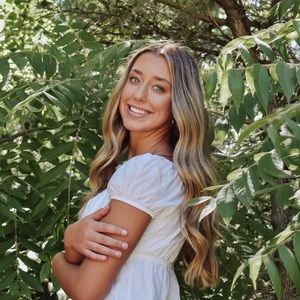 Meet your Posher, Avery